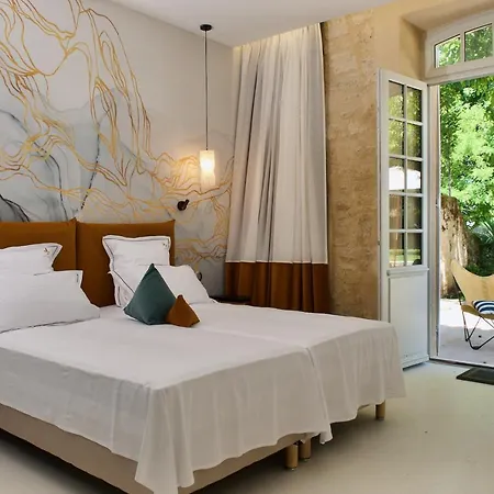 Hotel Aux Ducs De Sienne 4*