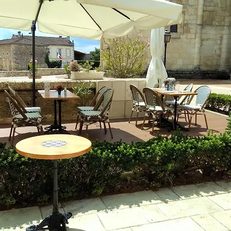 Aux Ducs De Sienne Hotel 4*