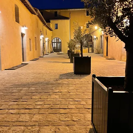 Hotel Aux Ducs De Sienne 4*