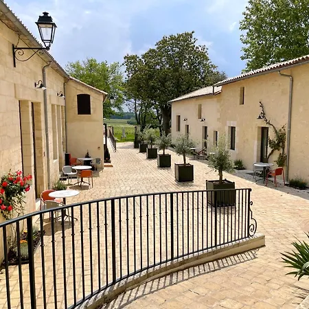 Aux Ducs De Sienne Hotel Montagne (Gironde)