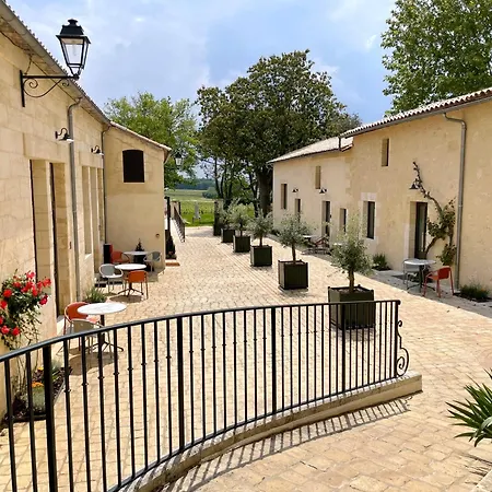 Aux Ducs De Sienne Hotel Montagne (Gironde)