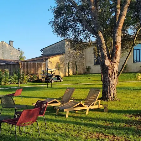 Aux Ducs De Sienne Hotel 4*