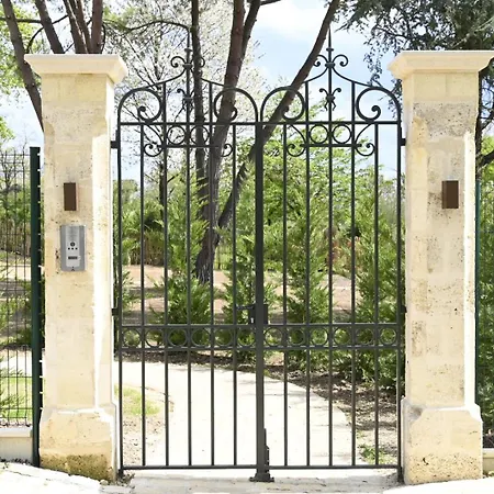 Hotel Aux Ducs De Sienne 4*