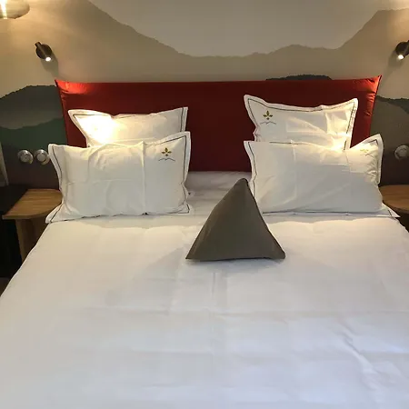 Aux Ducs De Sienne 4* Montagne (Gironde)