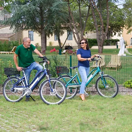 Hotell Aux Ducs De Sienne