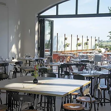Hotel Aux Ducs De Sienne 4*