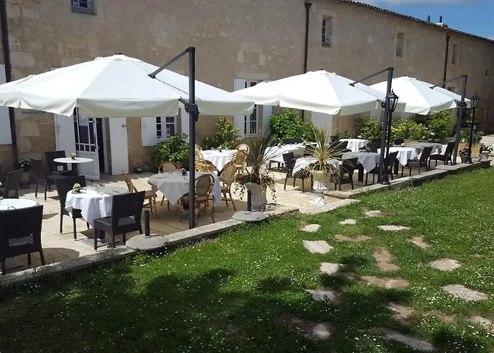 Aux Ducs De Sienne Hotell