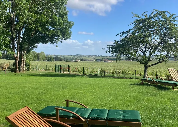 מלון Aux Ducs De Sienne 4*