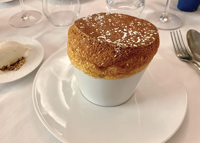 Hotell Aux Ducs De Sienne 4*