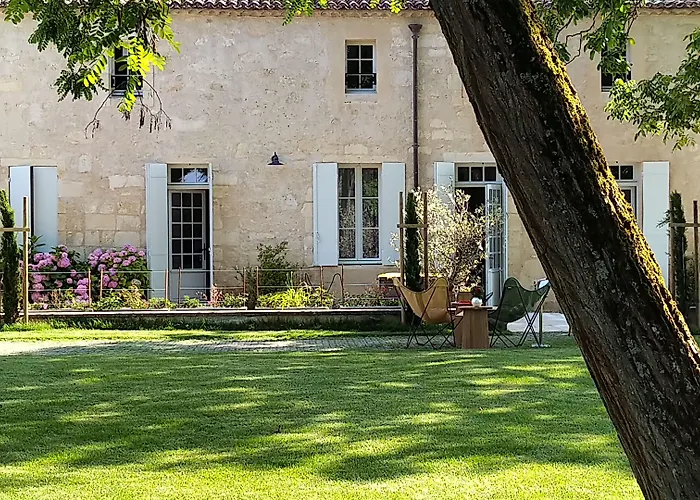 Hotell Aux Ducs De Sienne