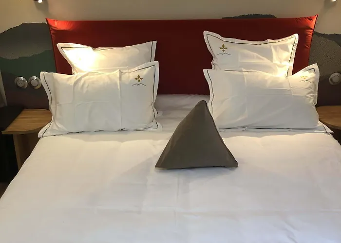 Aux Ducs De Sienne 4* Montagne (Gironde)