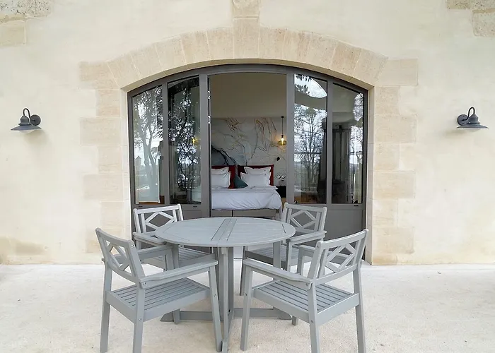 Aux Ducs De Sienne Hotell Montagne (Gironde)